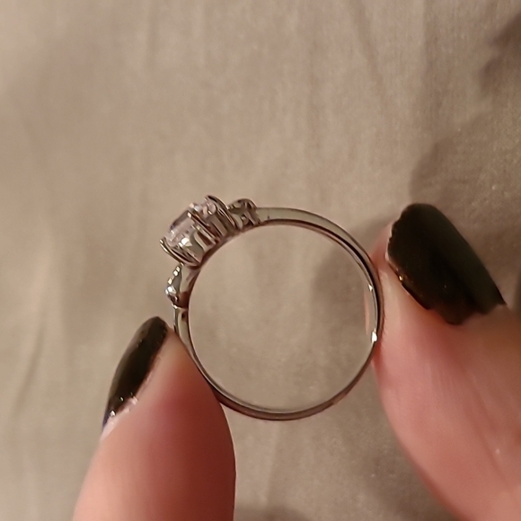 Cubic zirconia stainless steel ring - Picture 3 of 5